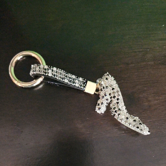 Sparkling Rhinestone High Heel Keychain - Picture 2 of 3